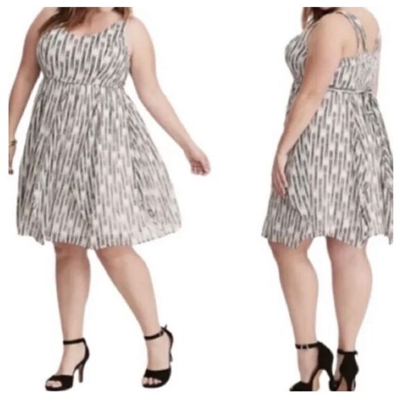 Torrid Black White Gold Patterned Strappy Tie Back A Line Mini Dress Size 4X - Picture 1 of 7